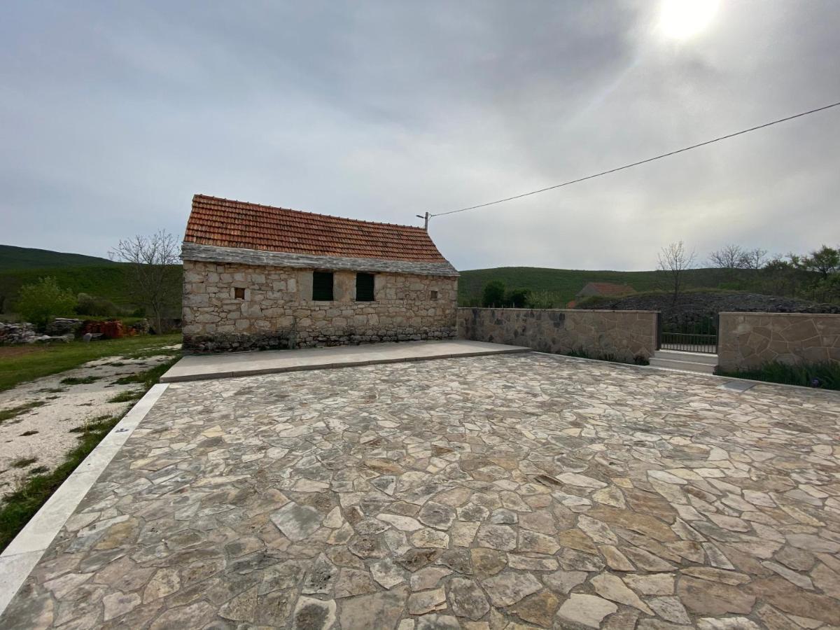 Stone Cottage Aria Velika Čista Exteriör bild