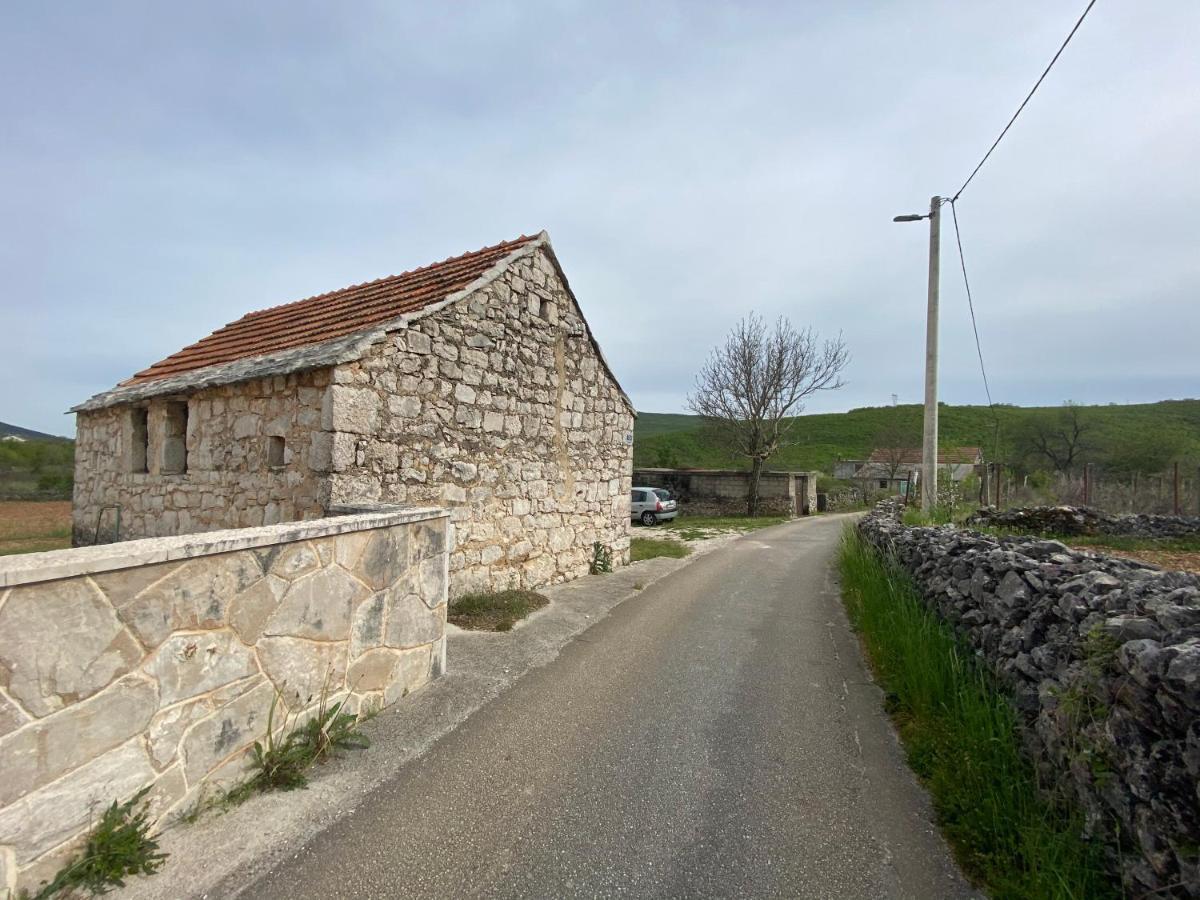 Stone Cottage Aria Velika Čista Exteriör bild