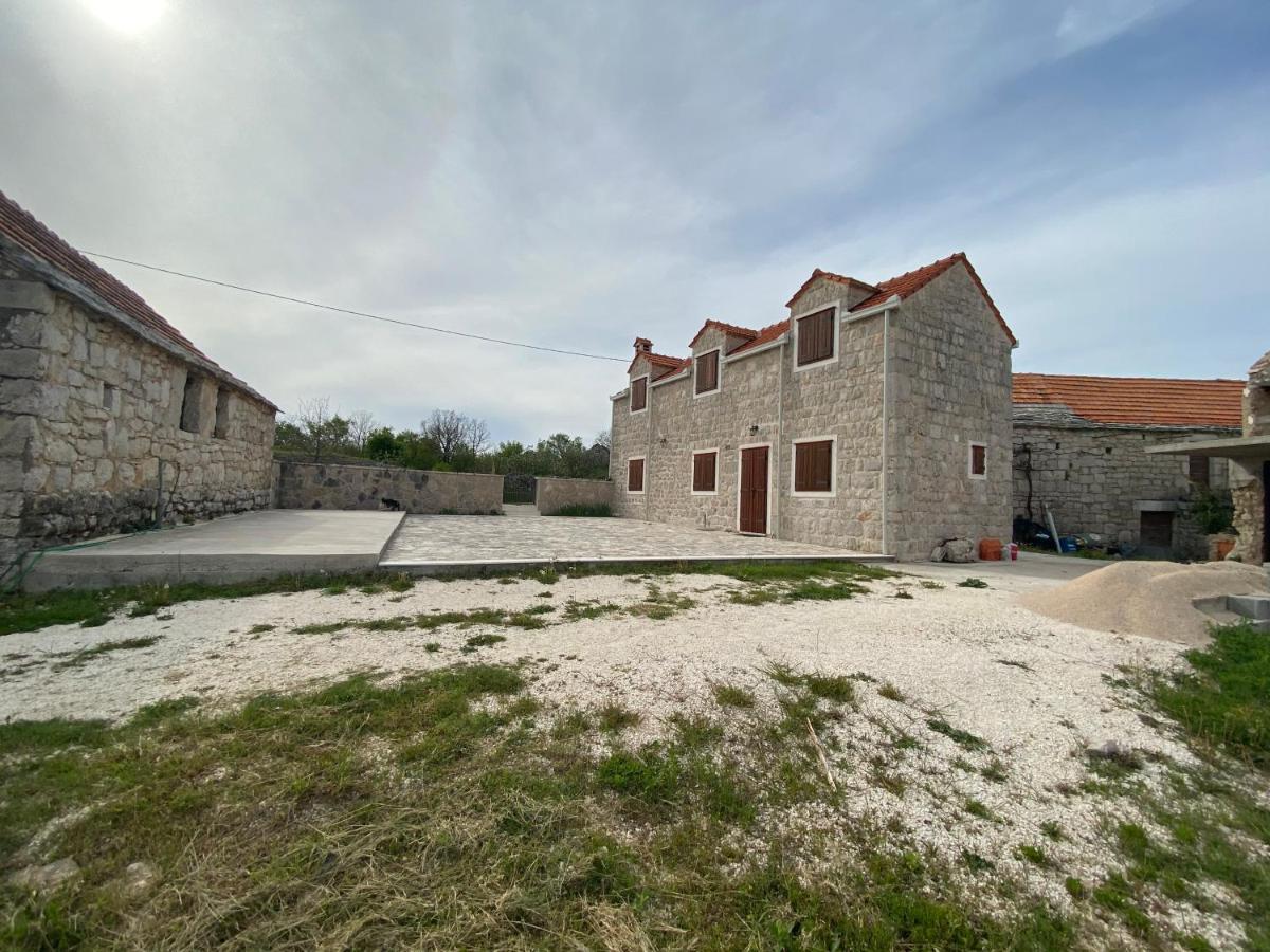 Stone Cottage Aria Velika Čista Exteriör bild