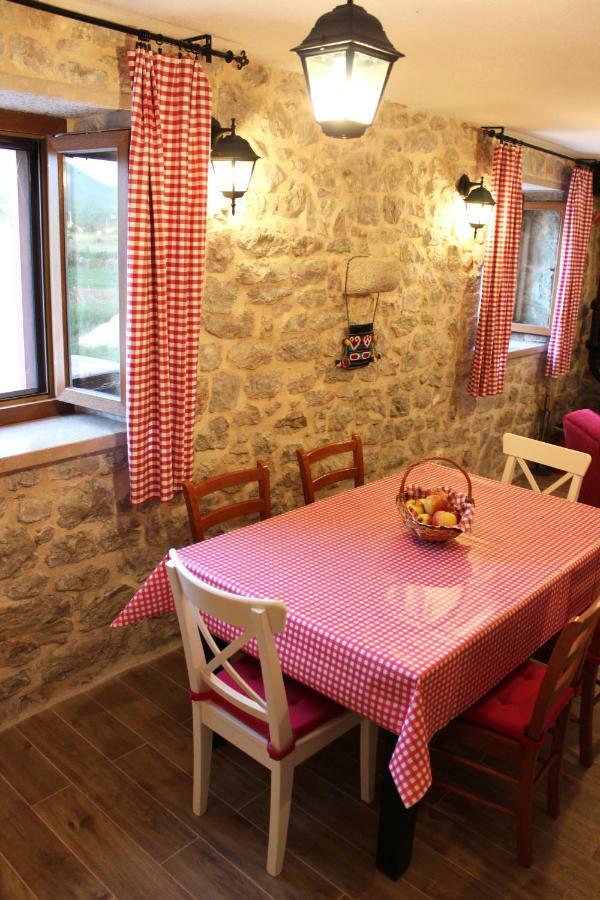 Stone Cottage Aria Velika Čista Exteriör bild